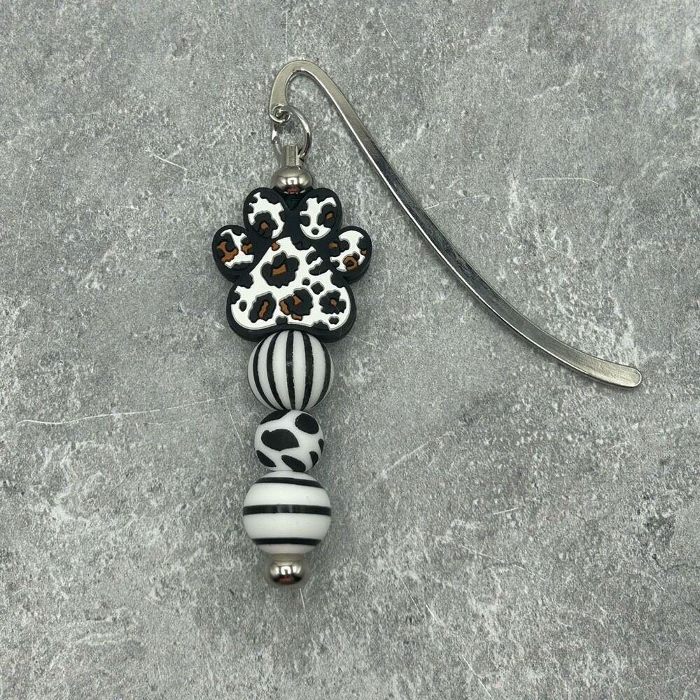 New Handmade Leopard Paw Beaded Bookmark Gift for Bookworms & Pet Lovers Book Ac